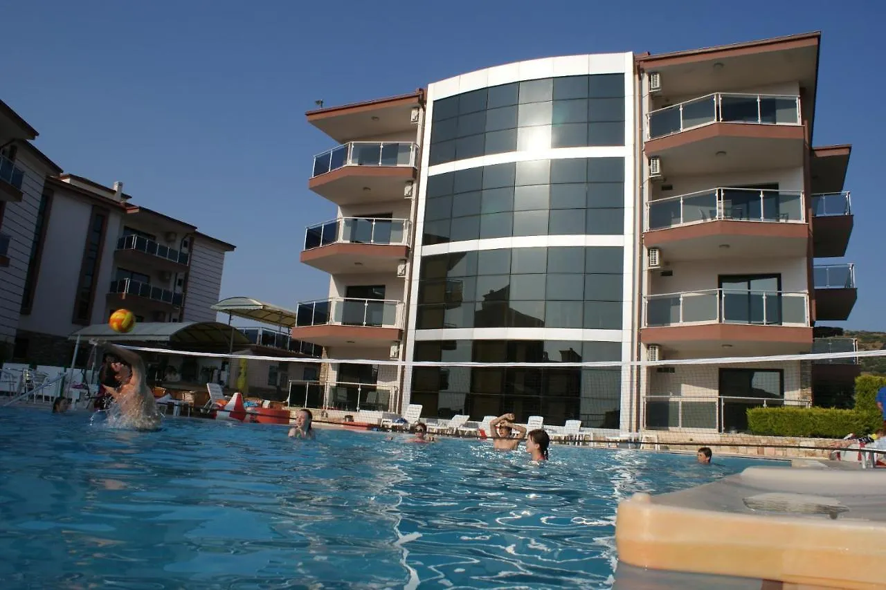 Whispering Sands Self Catering Apartment Resort クシャダス