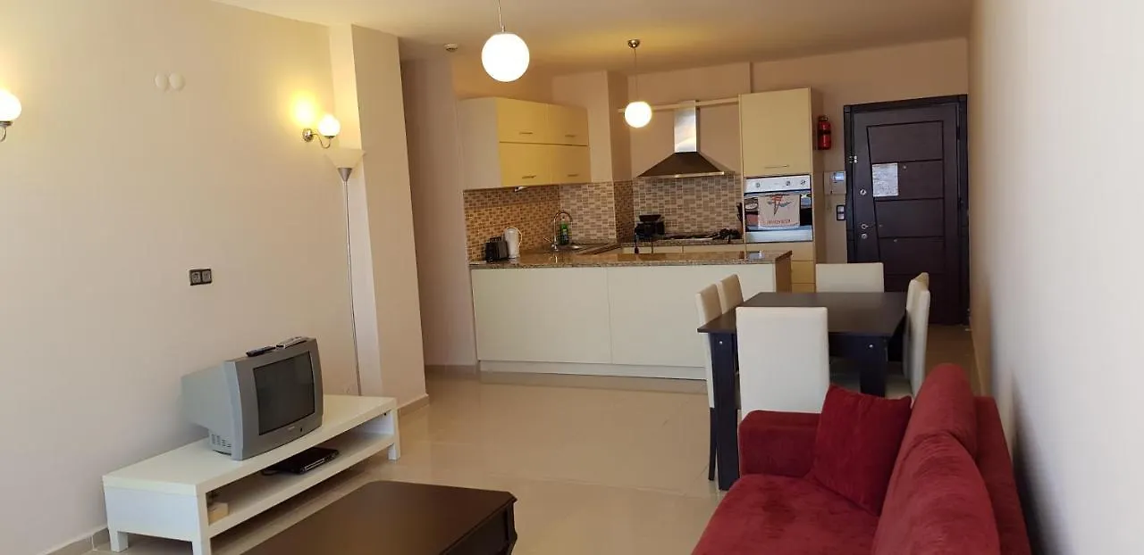 Whispering Sands Self Catering Apartment Resort Кушадасы