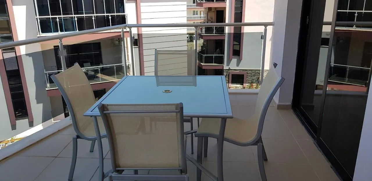 Whispering Sands Self Catering Apartment Resort Кушадасы